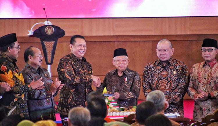 Peringati Hari Konstitusi dan HUT ke-79 MPR RI, Ketua MPR RI Bamsoet Ingatkan Konstitusi Jangan Lagi Ditafsirkan Menurut Selera
