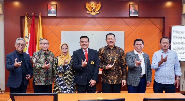 Jadi Co-Promotor Mahasiswa Program Doktor Ilmu Hukum Universitas Borobudur, Bamsoet Dorong Pembaharuan Perundangan Tentang Senjata Api
