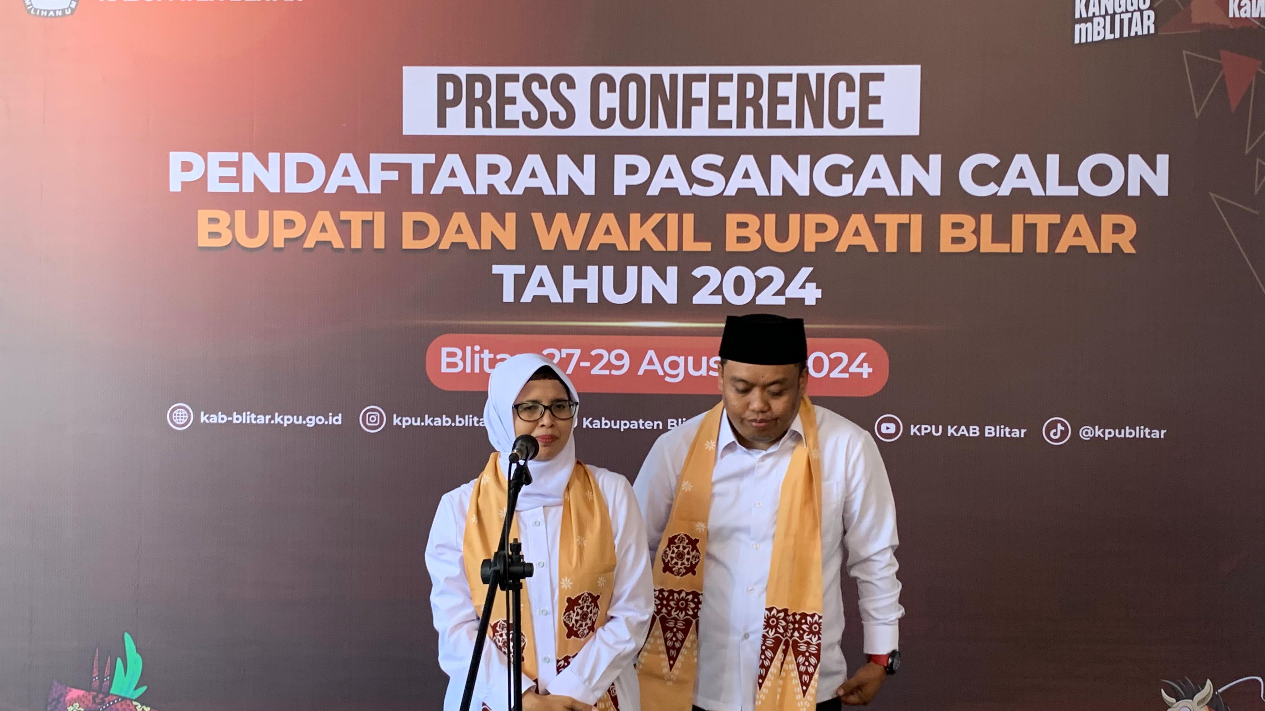 Rini Syarifah-Abdul Ghoni Resmi Daftar di KPU, Siap Lanjutkan Pembangungan di Kabupaten Blitar