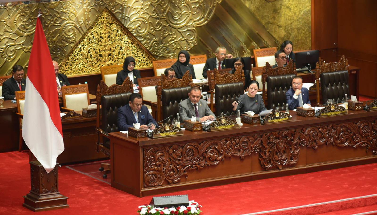Rapat Paripurna Ke-6 Masa Persidangan I Tahun Sidang 2024-2025