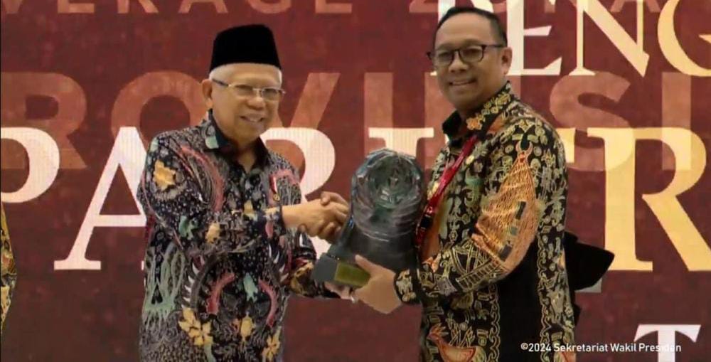 Pemprov Riau Terima Penghargaan Paritrana Award 2024 Provinsi Terbaik Coverage Zona Sumatera