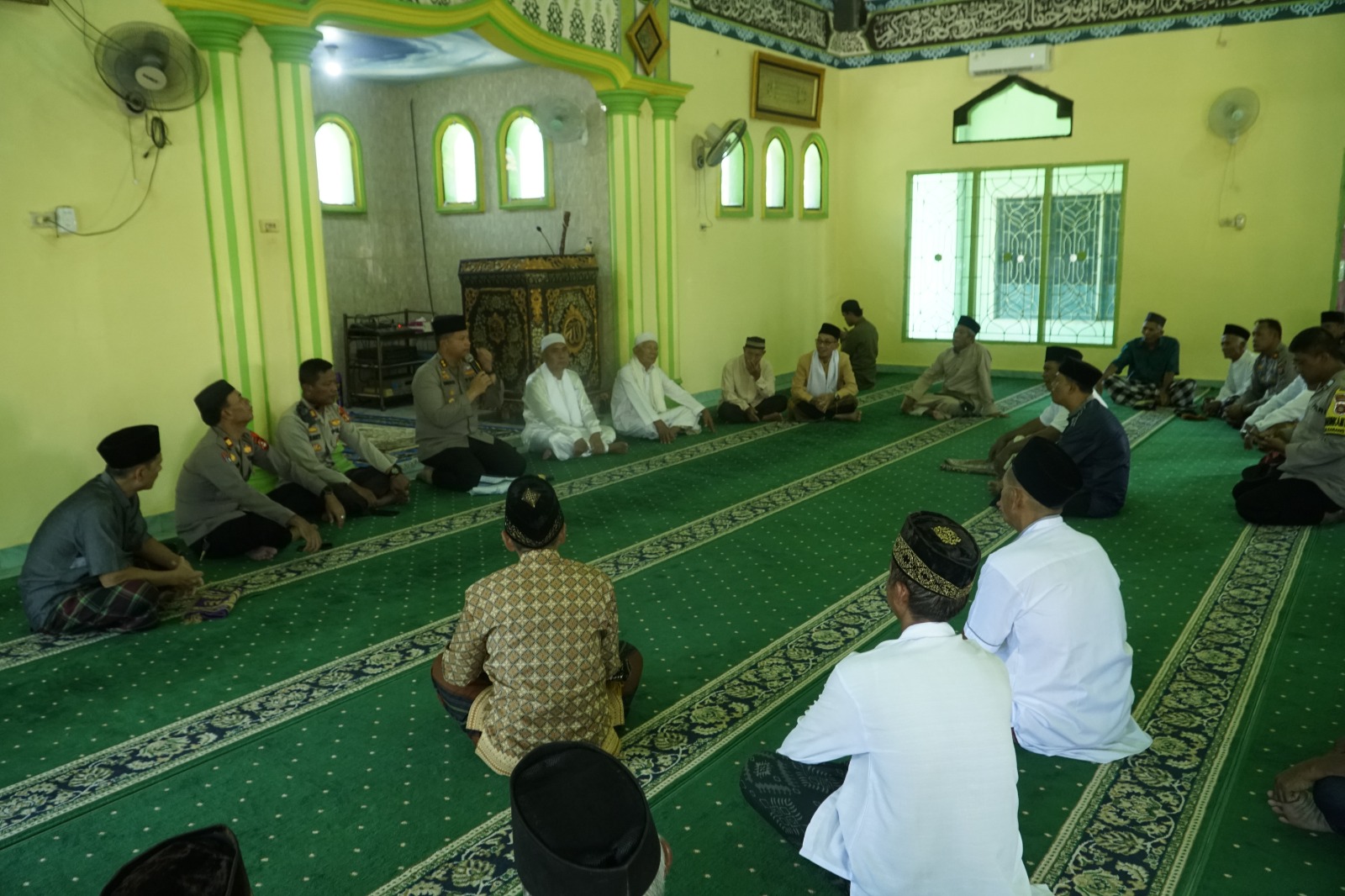 Safari Jumat di Masjid Nurul Jannah, Kapolres Prabumulih Sampaikan Pesan Kamtibmas Menjelang Pilkada