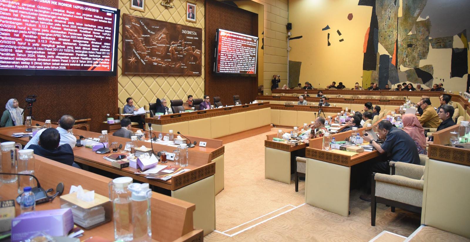 Tuntaskan 80 UU di Periode 2019-2024, Komisi II Dorong Capaian Legislasi