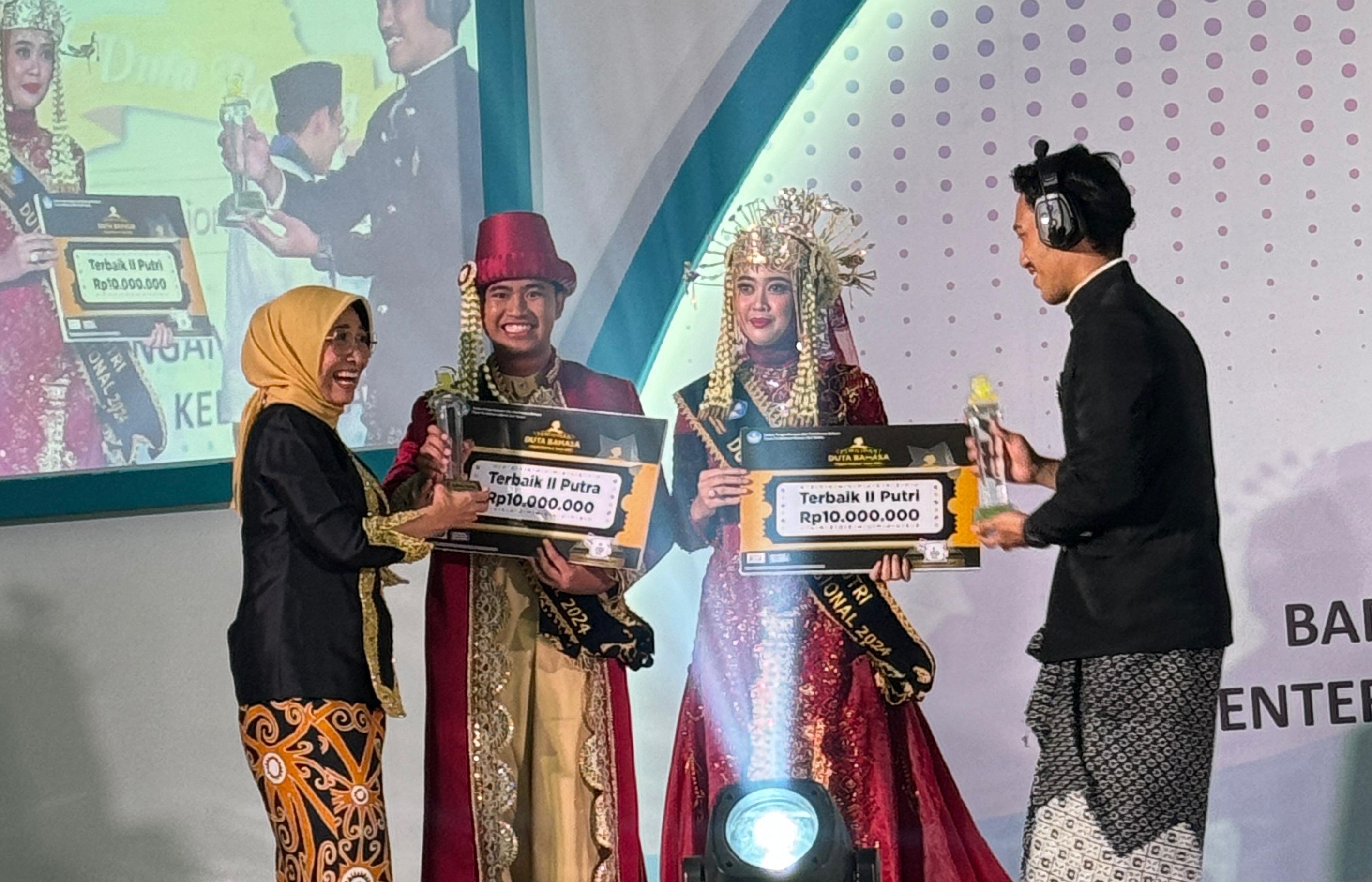 Jadi Juri Duta Bahasa Nasional, Hetifah Harap Generasi Muda Makin Cerdas Berbahasa di Era Digital