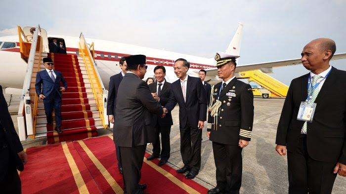 Menhan Prabowo Kunjungi Hanoi