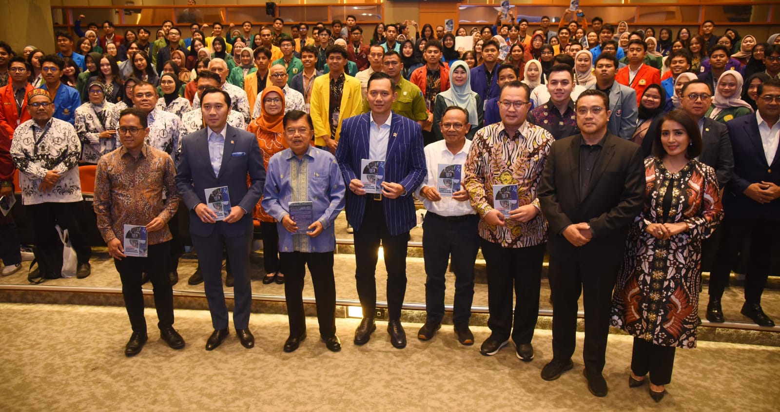Luncurkan Buku, Dede Yusuf: Kita Harus Miliki Ideologi yang Sama dalam Pembangunan SDM