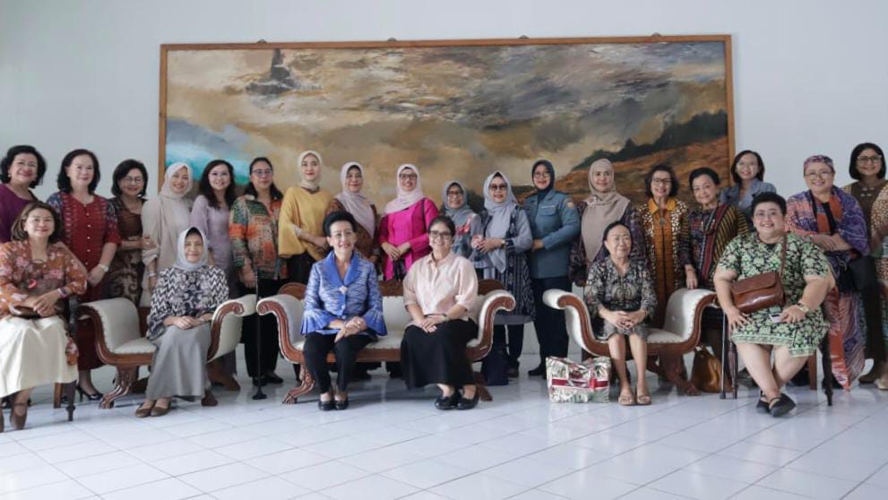 Kunjungi Pameran Parama Iswari, GKR Hemas: Pentingnya Perempuan Berdaulat