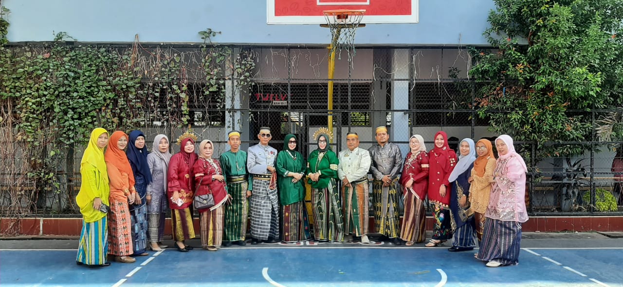 Peringati Sumpah Pemuda, SMAN 3 Makassar Gelar Lomba Busana dan Kuliner Nusantara