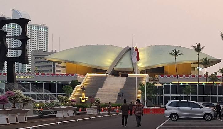 KPU Umumkan Daftar Anggota Dewan Termuda dan Tertua Periode 2024-2029