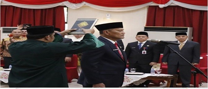 Ketua DPRD Provinsi Riau Sementara Ma'mun Solikhin, Hadiri Pelantikan dan Pengambilan Sumpah Jabatan Penjabat Sekretaris Daerah Provinsi Riau