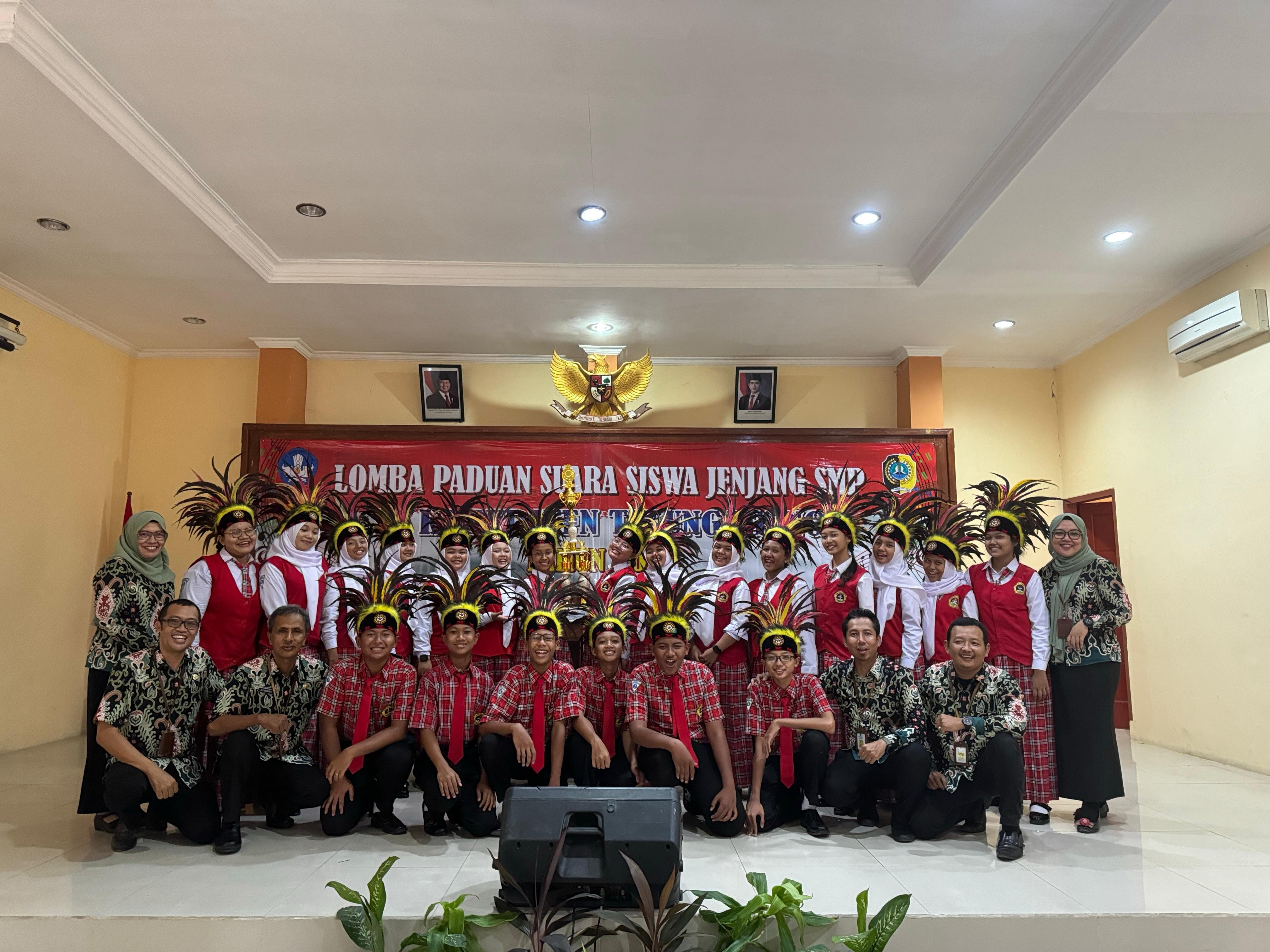Kunci Sukses Tim Paduan Suara SMPN 1 Tulungagung: Latihan dan Kolaborasi