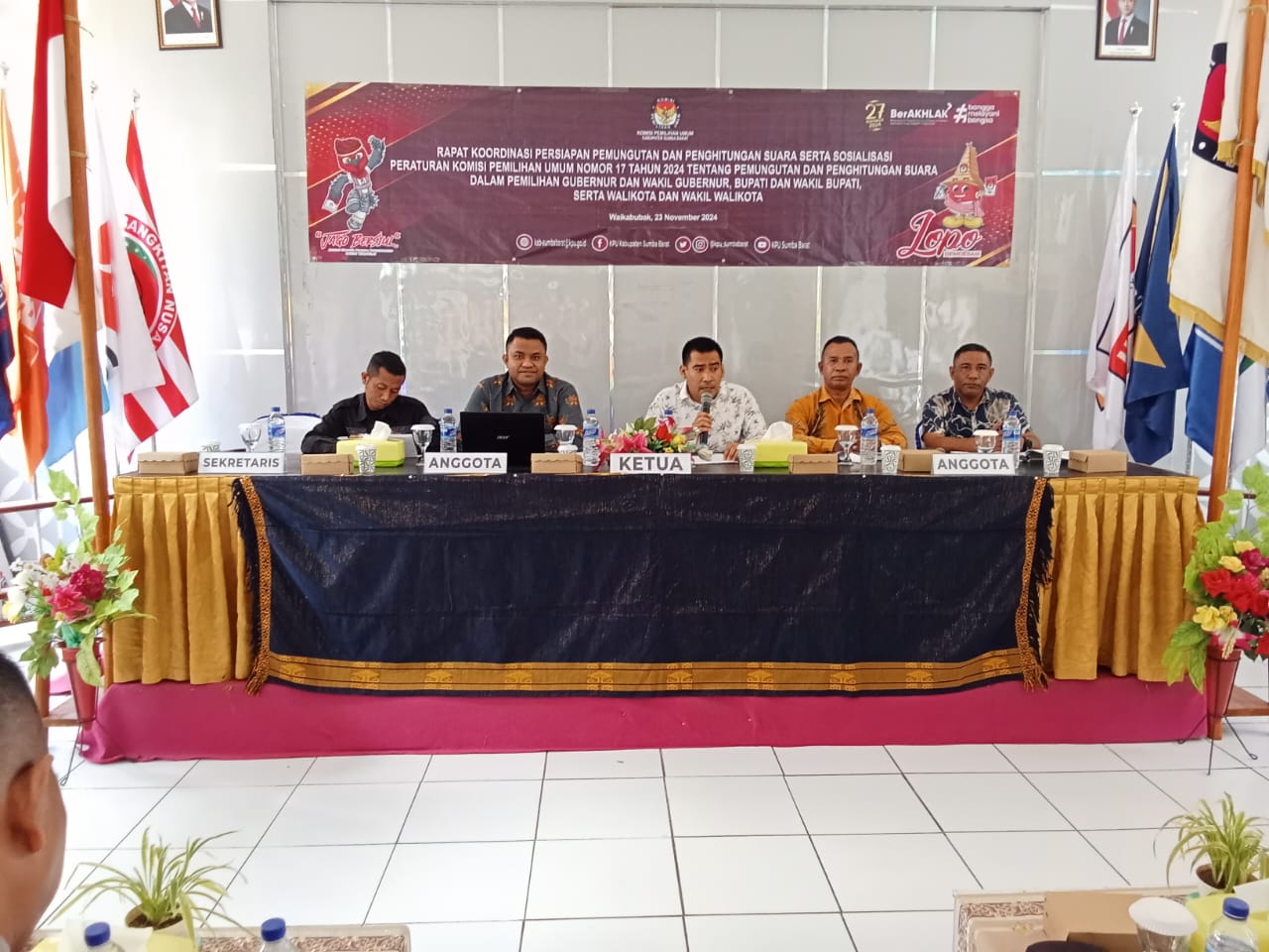 KPU Sumba Barat Bersama Stakeholder Gelar Rakor dan Sosialisasi PKPU Nomor 17 Tahun 2024 Tentang Pungut Hitung