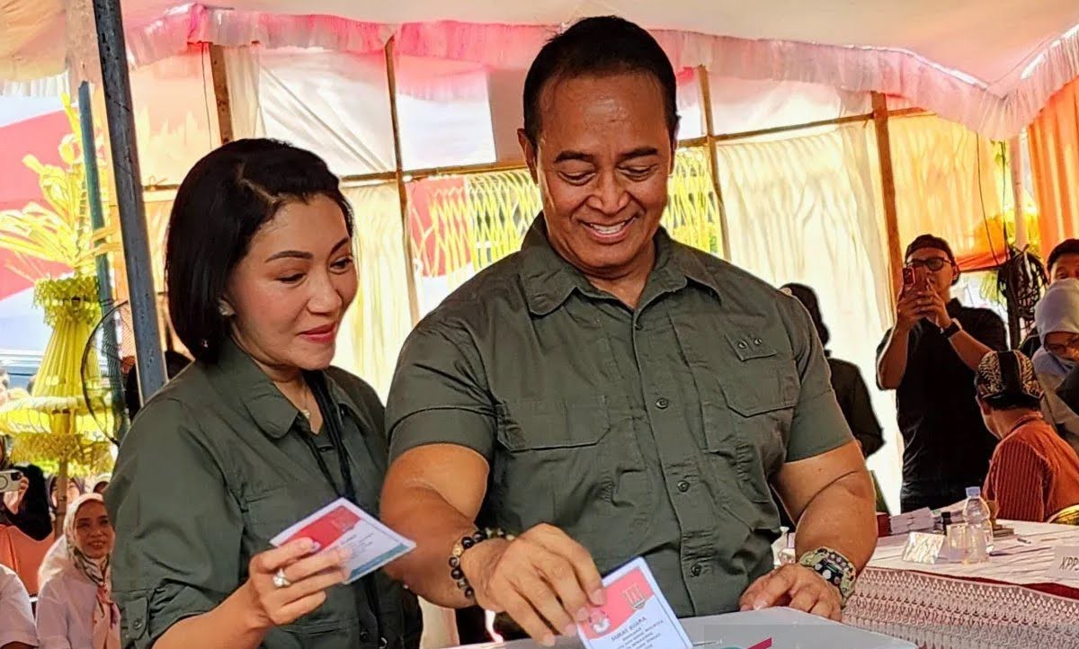 Andika Perkasa Salurkan Hak Pilih TPS 3 Lempongsari