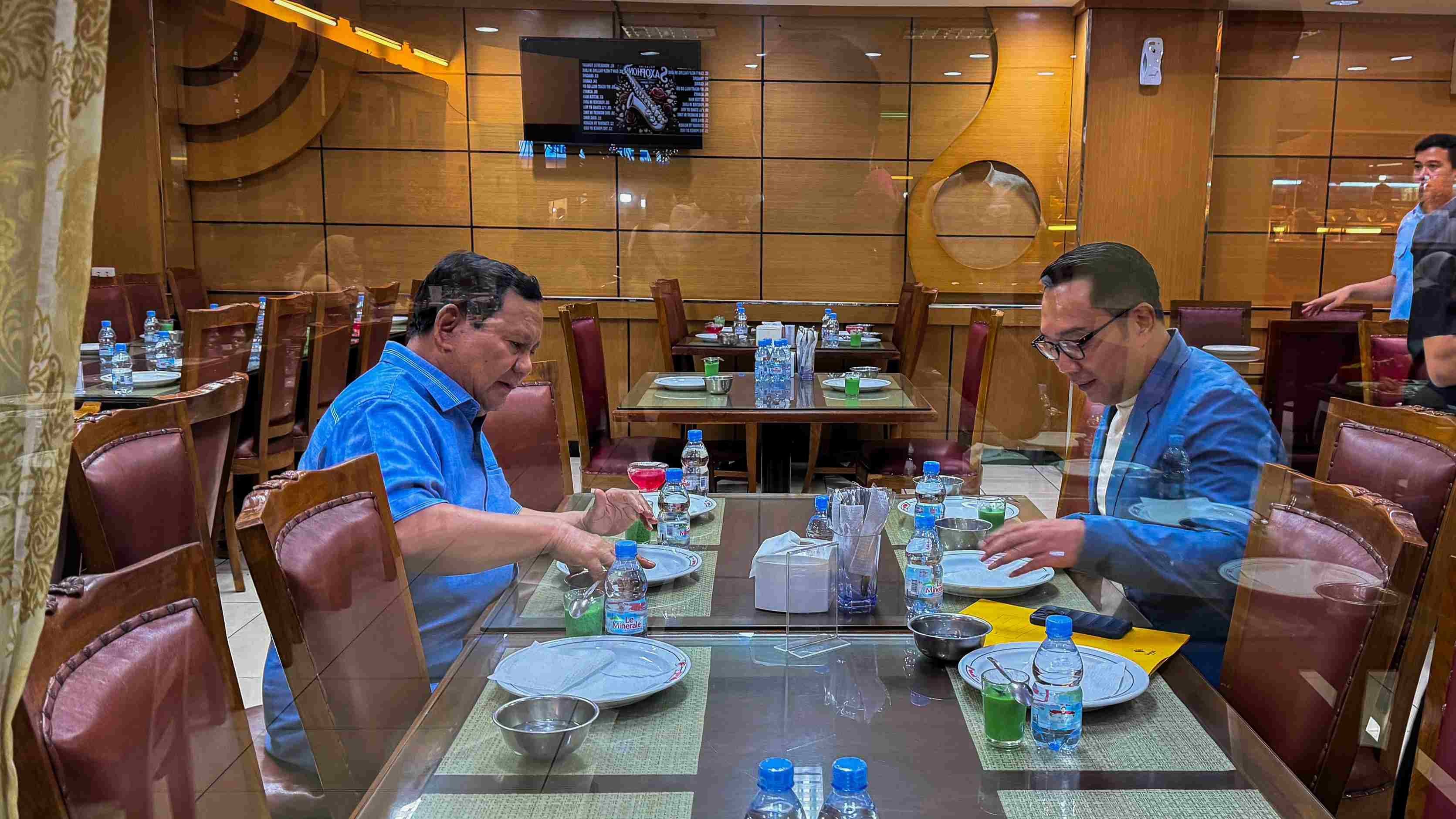 Prabowo Bagikan Momen Makan Malam Bersama dengan Ridwan Kamil