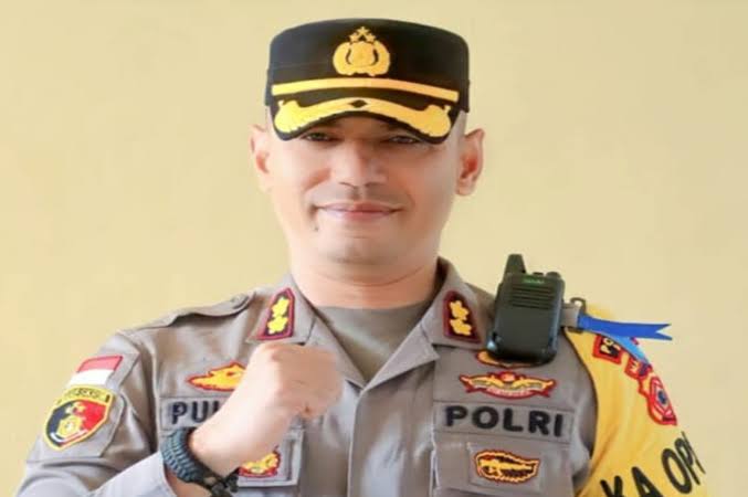 Kawal Logistik, Polres MBD Jalan Kaki Selama 3 Jam