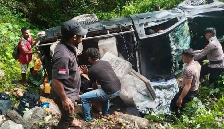 Mobil Pengangkut Logistik Pilkada Terbalik