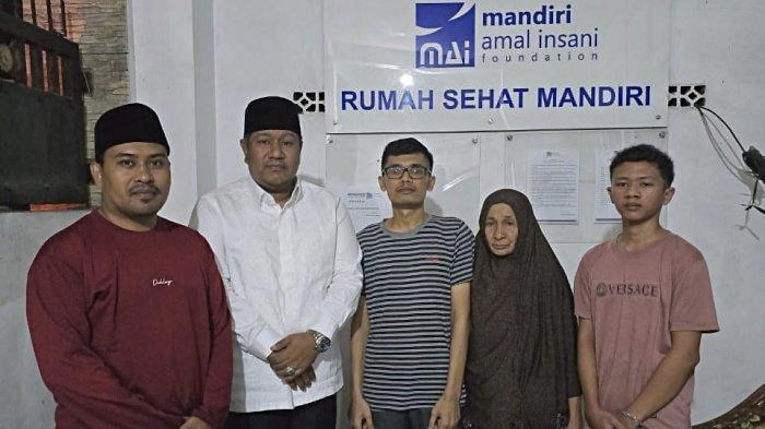 Senator Aceh Tgk Ahmada Kunjungi Pasien Bocor Jantung Abdya di Jakarta, Jual Sawah untuk Berobat