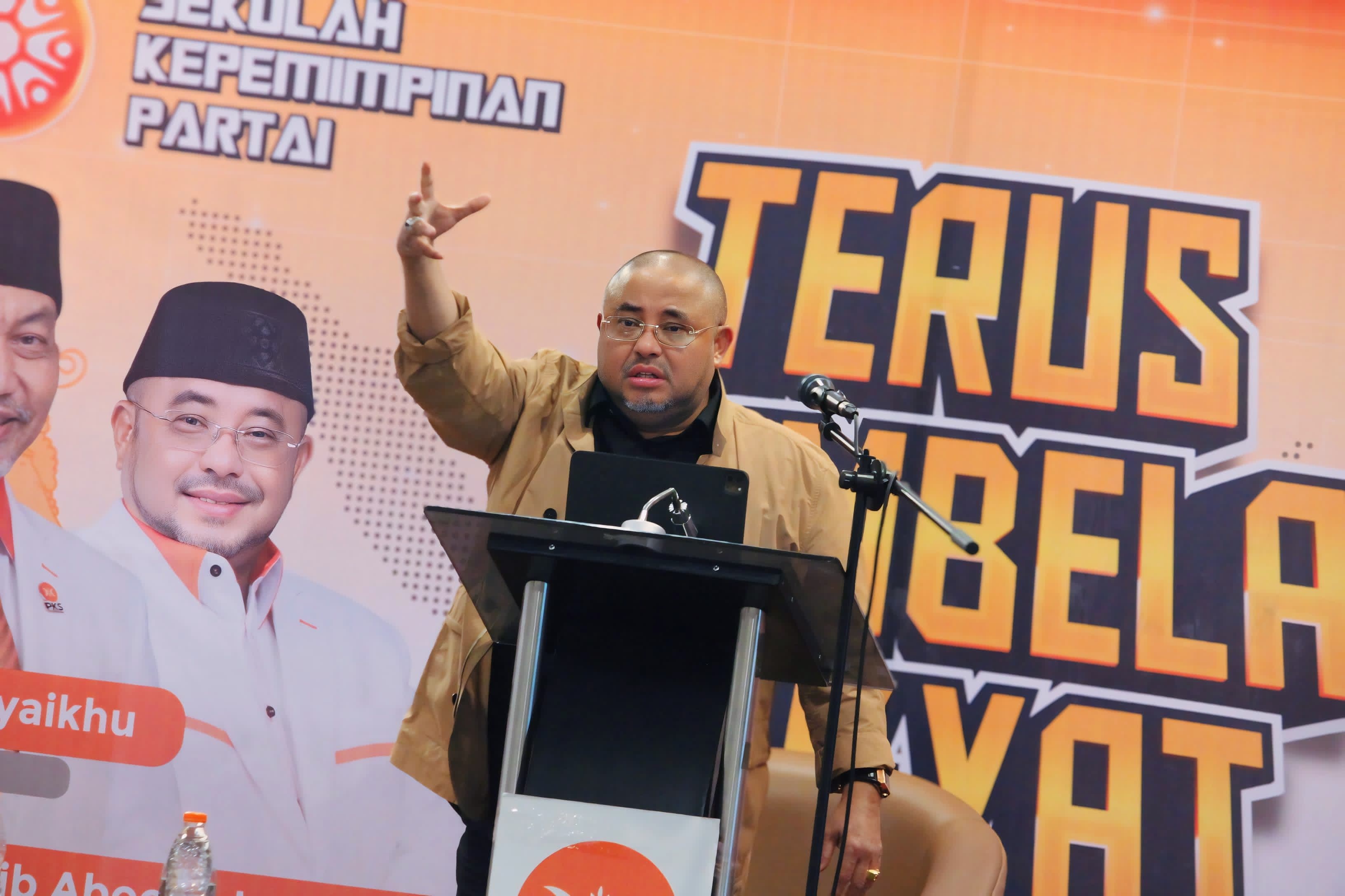 Tutup Bimtek Jatihaya, Habib Aboe: Aleg PKS Jangan Pernah Terkebak Persoalan Hukum dan Moral