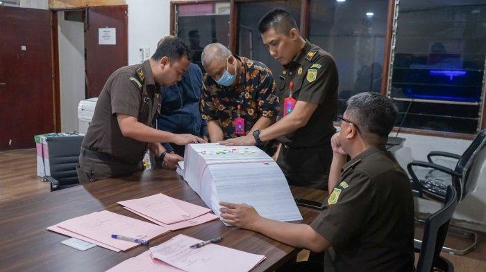 Lima Tersangka Korporasi Kasus Korupsi Dilimpahkan Kejagung