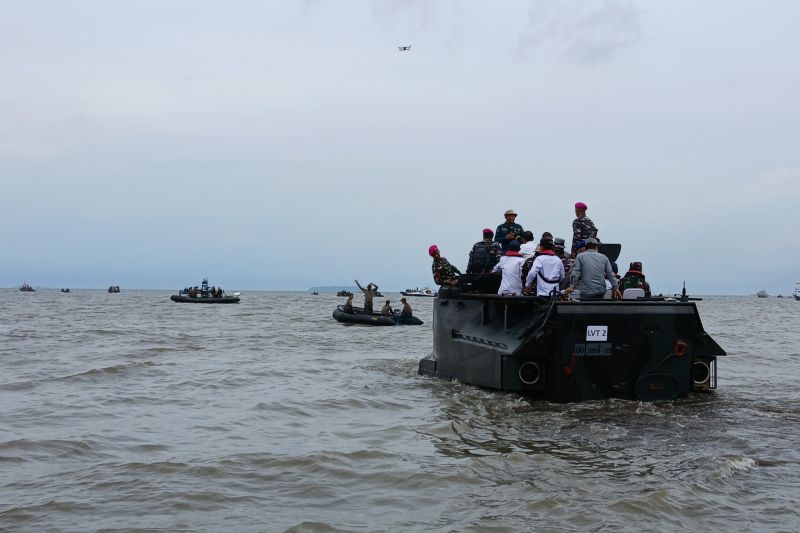 Ribuan Prajurit TNI Diterjunkan untuk Bongkar Pagar Laut