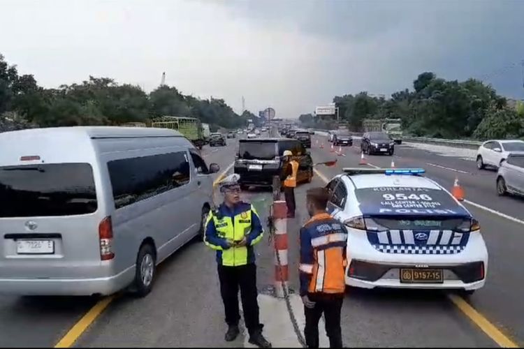 Pemberlakuan Contraflow Tol Jakarta-Cikampek Dihentikan