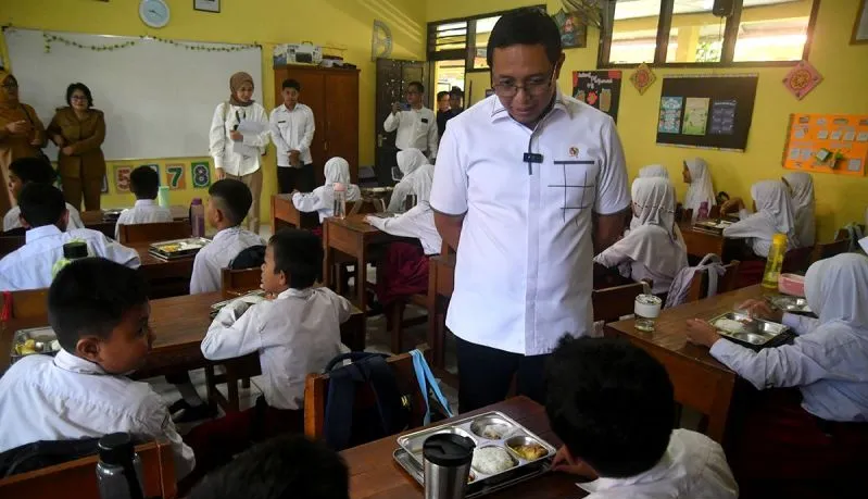 Pimpin Dapur Pelayanan, Pemerintah Targetkan Cetak 5.000 SPPG