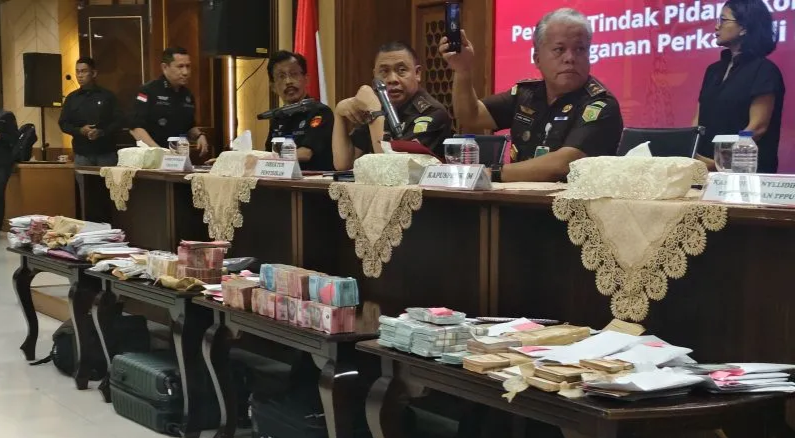 Kejagung Sebut Akan Dalami Sumber Uang yang Disita dan Eks PN Surabaya