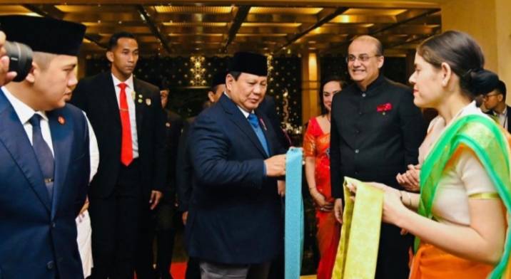 Prabowo Disambut Mahasiswa Indonesia di India