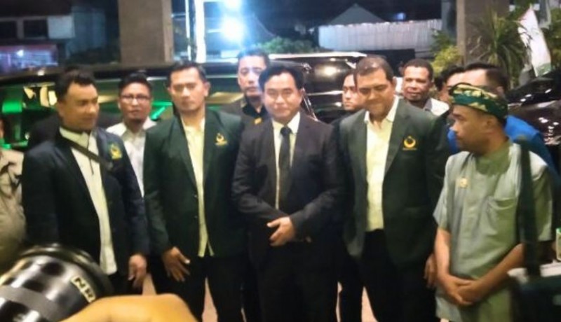 Yusril Hadiri Muktamar VI PBB di Bali