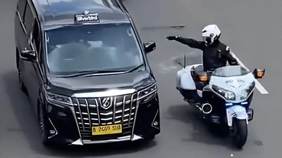 Mayor Teddy Tegur Patwal yang Viral saat Kawal Mobil Plat RI 36