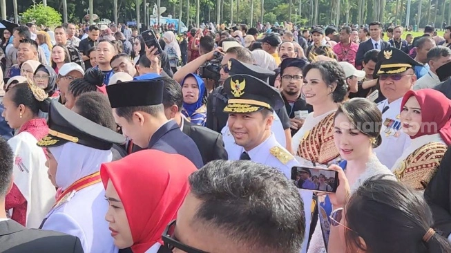 Para Kepala Daerah Mulai Padati Monas Bersiap Mengikuti Pelantikan di Istana