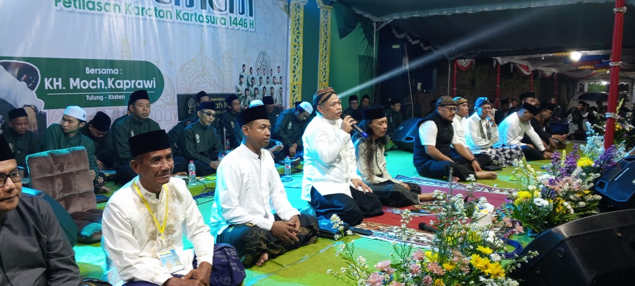 Puncak Sadranan Petilasan Kraton Kartasura Di Tutup Dengan Pengajian Akbar