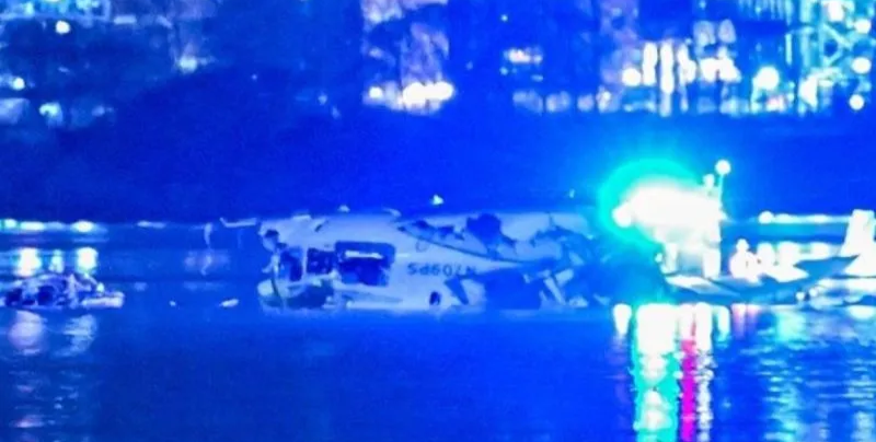 Tabrakan Helikopter-Pesawat di AS, Sang Pilot Sudah Kantongi Ribuan Jam Terbang