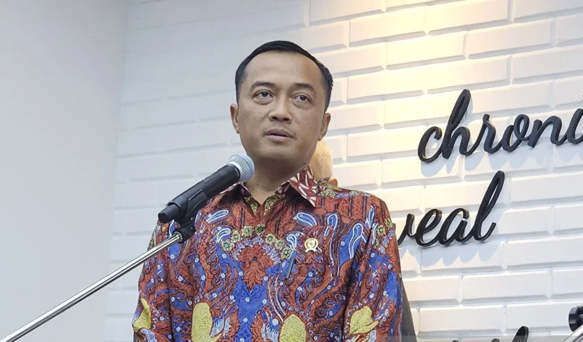 Mensesneg Katakan Belum Dengar Rencana Reshuffle