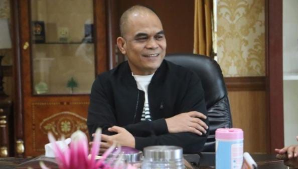 Ketua DPRD Riau Mengajak Sektor Swasta Berperan Aktif dalam Perbaikan Jalan Rusak