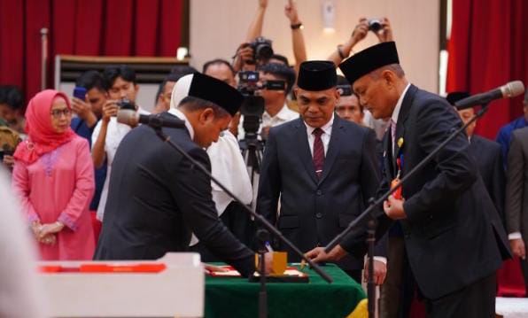 Ketua DPRD Riau Kaderismanto Hadir dalam Pelantikan & Pengambilan Sumpah Jabatan Penjabat (Pj) Sekretaris Daerah Provinsi Riau