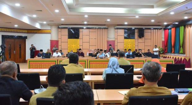 Rapat Banggar dalam Rangka Koordinasi & Konsultasi Pelaksanaan APBD Provinsi Riau Tahun 2025