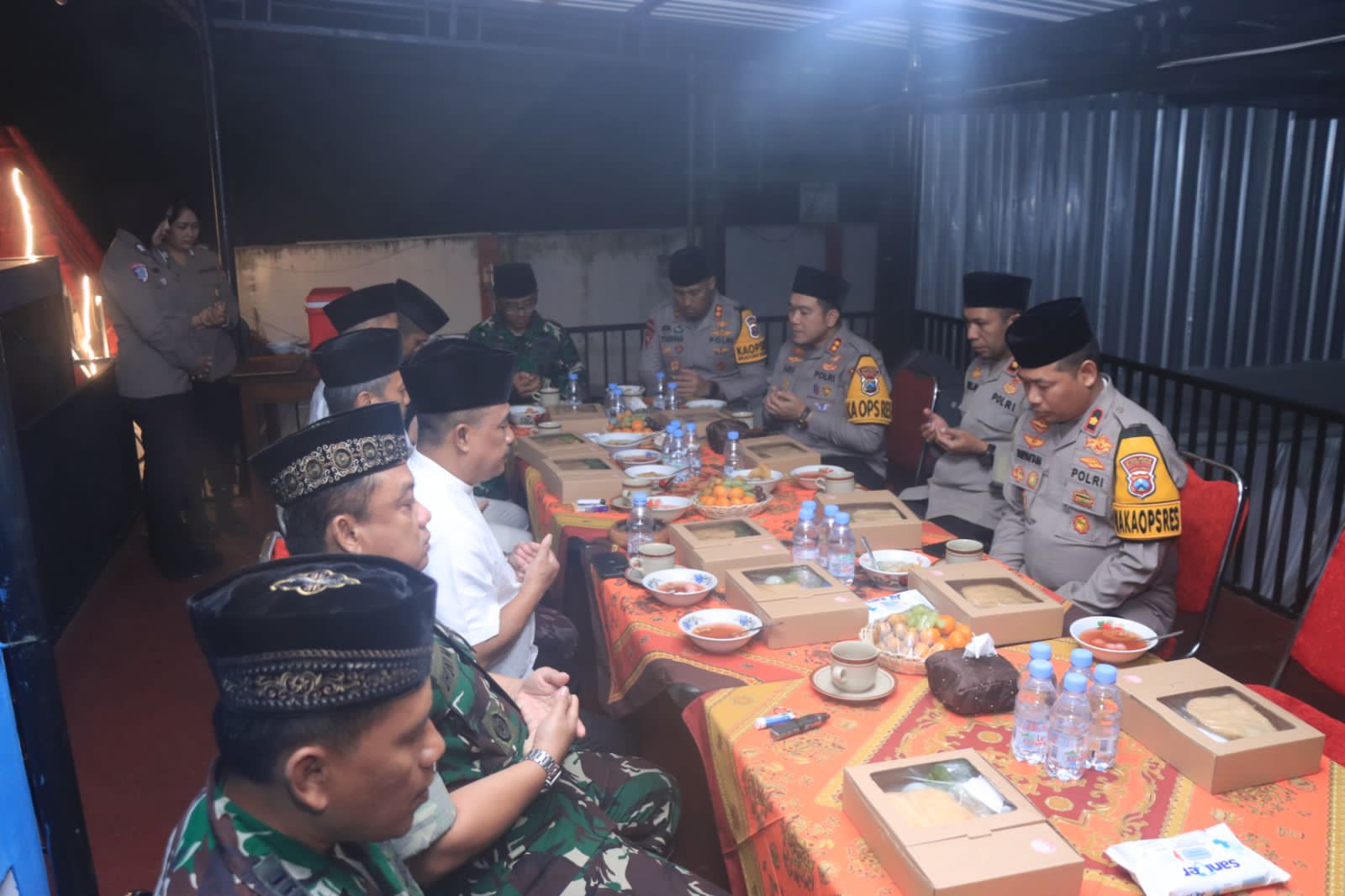 Momen Sahur Bersama Kapolres Blitar Kota Dengan Forkopimda 'Pererat Tali Silaturahmi Lebih Presisi'