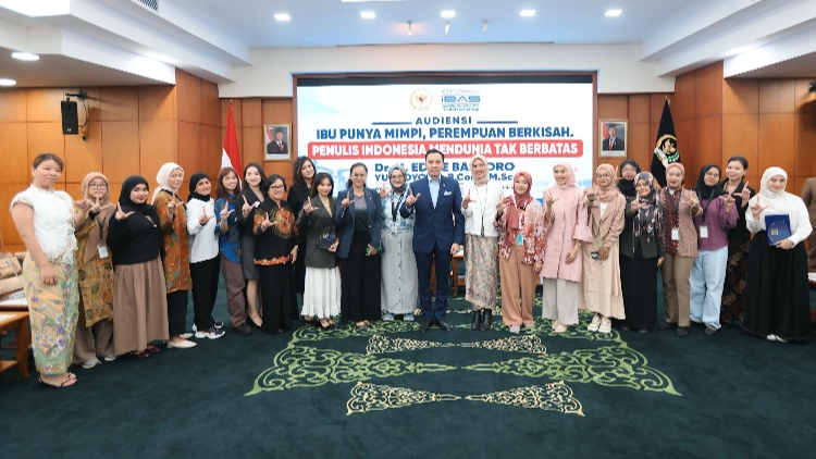 Audiensi Dengan Penulis Perempuan, Ibas: Menulis-Membaca Mempertajam Pikiran dan Menjawab Kebodohan