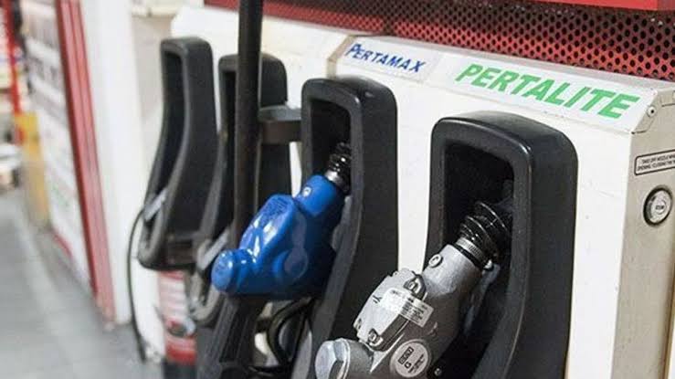 IPW Usul Kapolri Perintahkan Seluruh Polsek Ambil Sampel Pertamax dan Pertalite