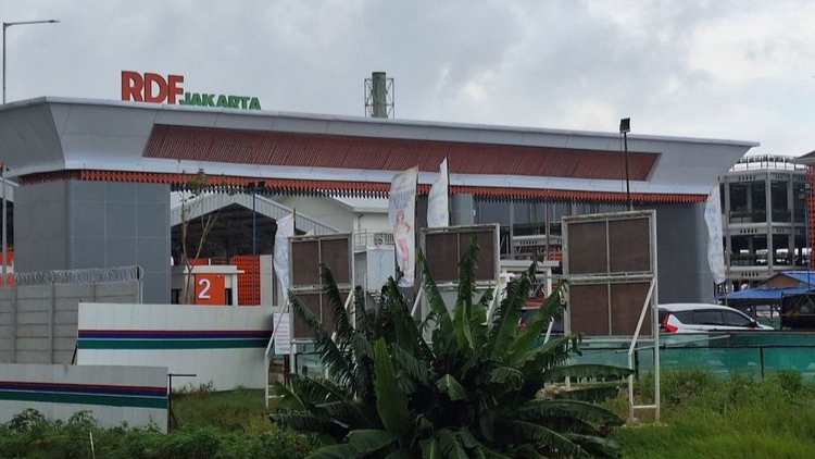 Sumber Bau Sampah di Sekitar Perumahan Jakarta Garden City