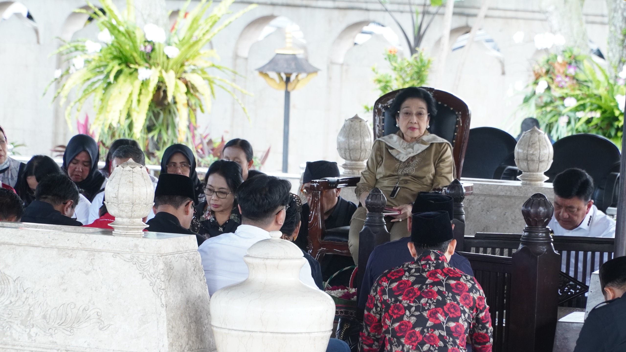 Ketua Umum PDI Perjuangan Megawati Soekarnoputri Ziarah ke Makam Proklamator
