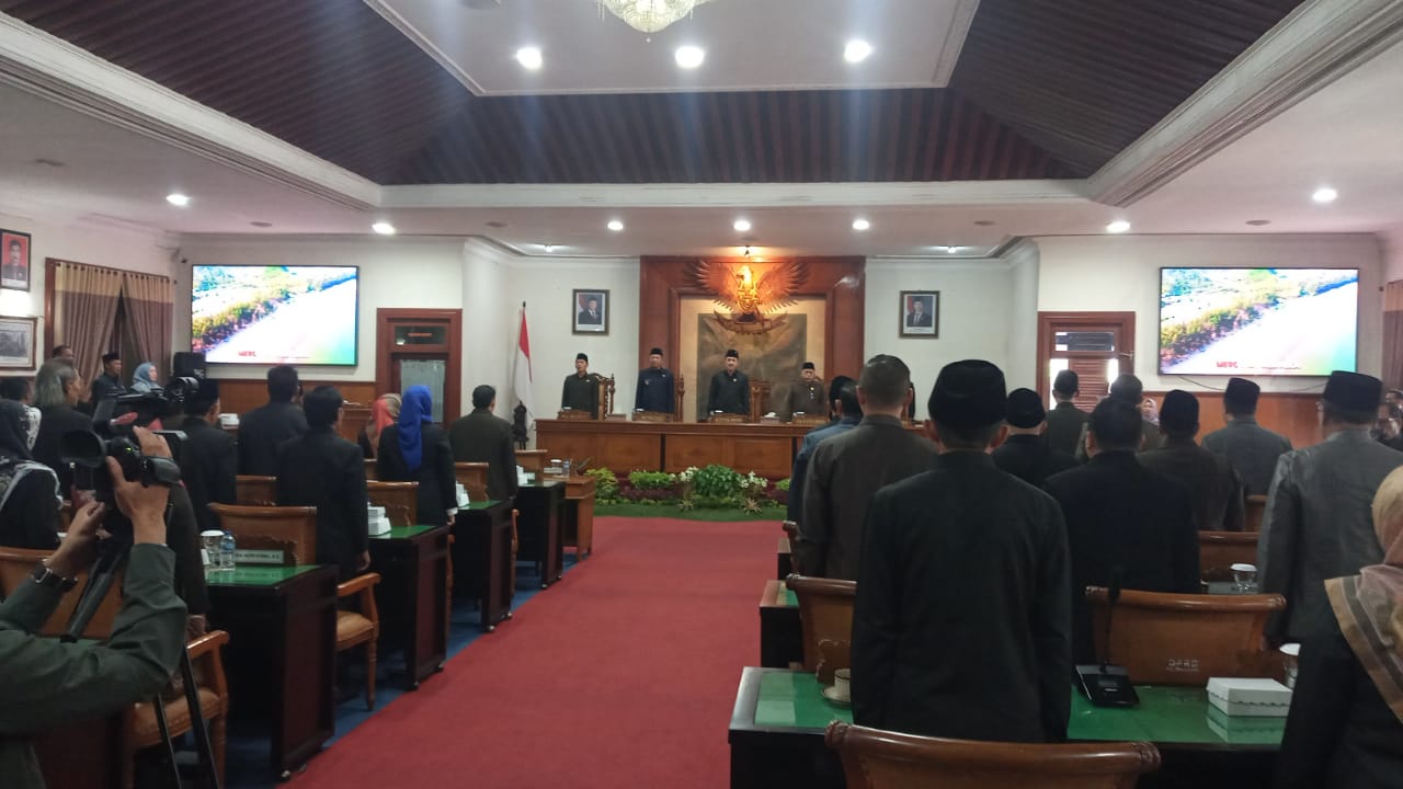 Rapat Paripurna DPRD Tulungagung Bahas LKPJ Bupati TA 2024