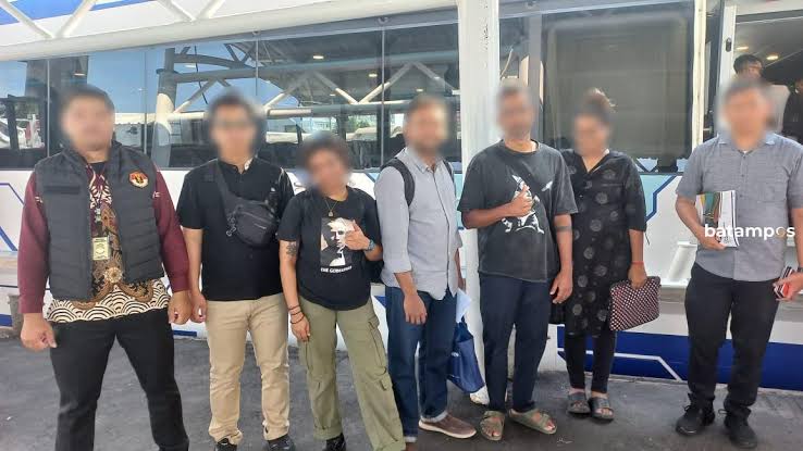Sembilan WNA Dideportasi Imigrasi Batam