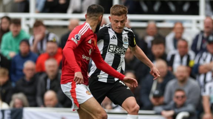 Machester United Dihajar Newcastle United dengan Skor Telak 4-1
