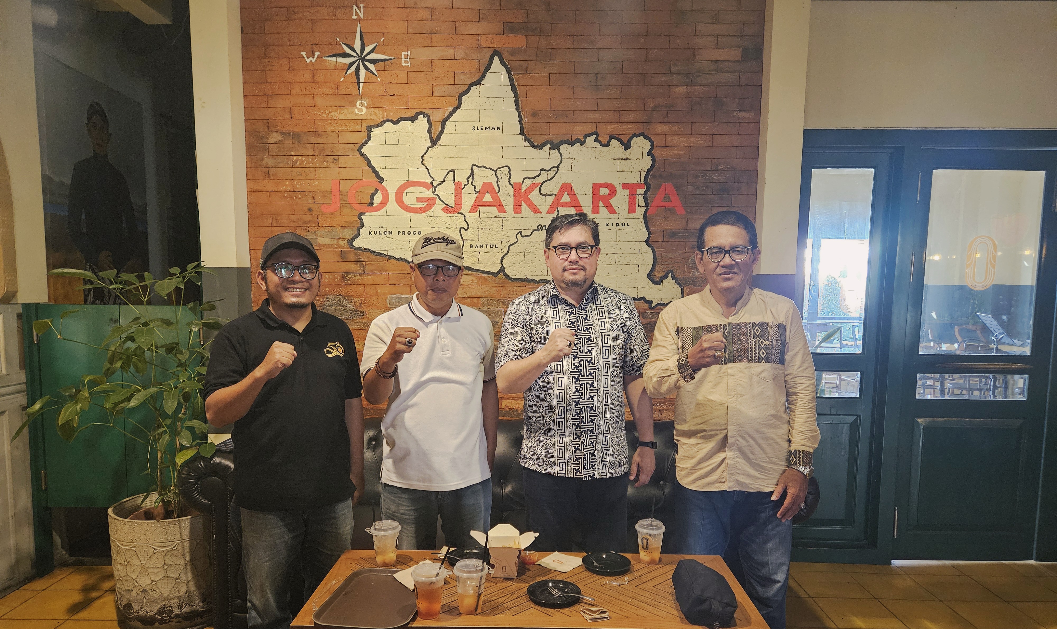 Kebersamaan IMO-Indonesia di Nol Kilometer Yogyakarta