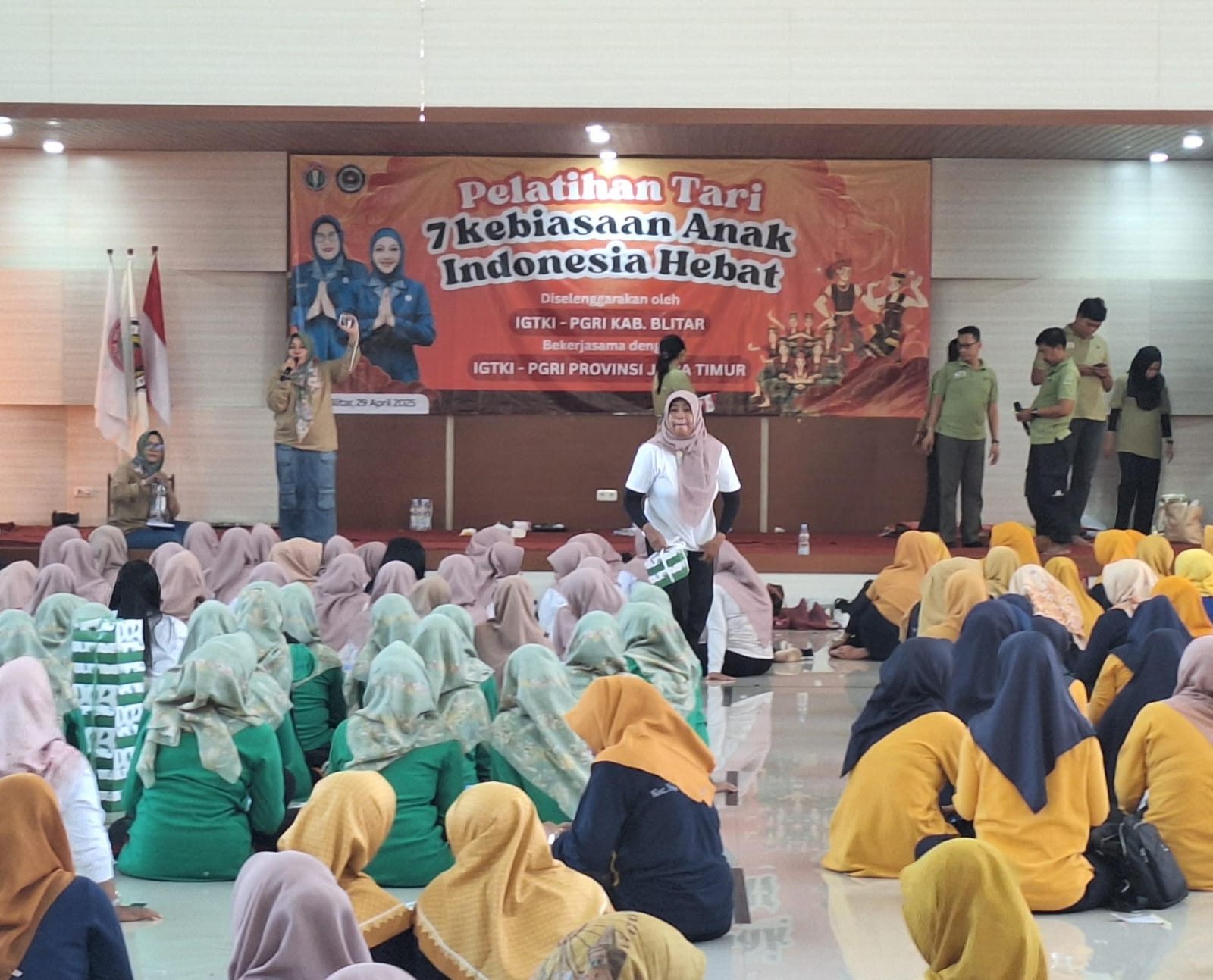 Guru TK di Blitar Keluhkan Pungut Iuran Pelatihan Tari oleh Oknum IGTK