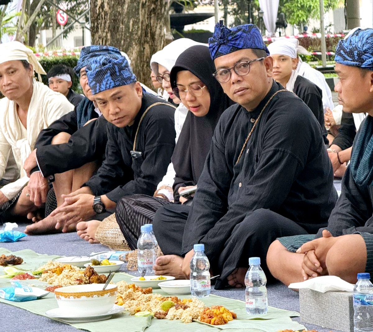 Andra Soni Jadi Bapak Gede Bagi Baduy Ditandai dengan 'Mumuluk Bareng'