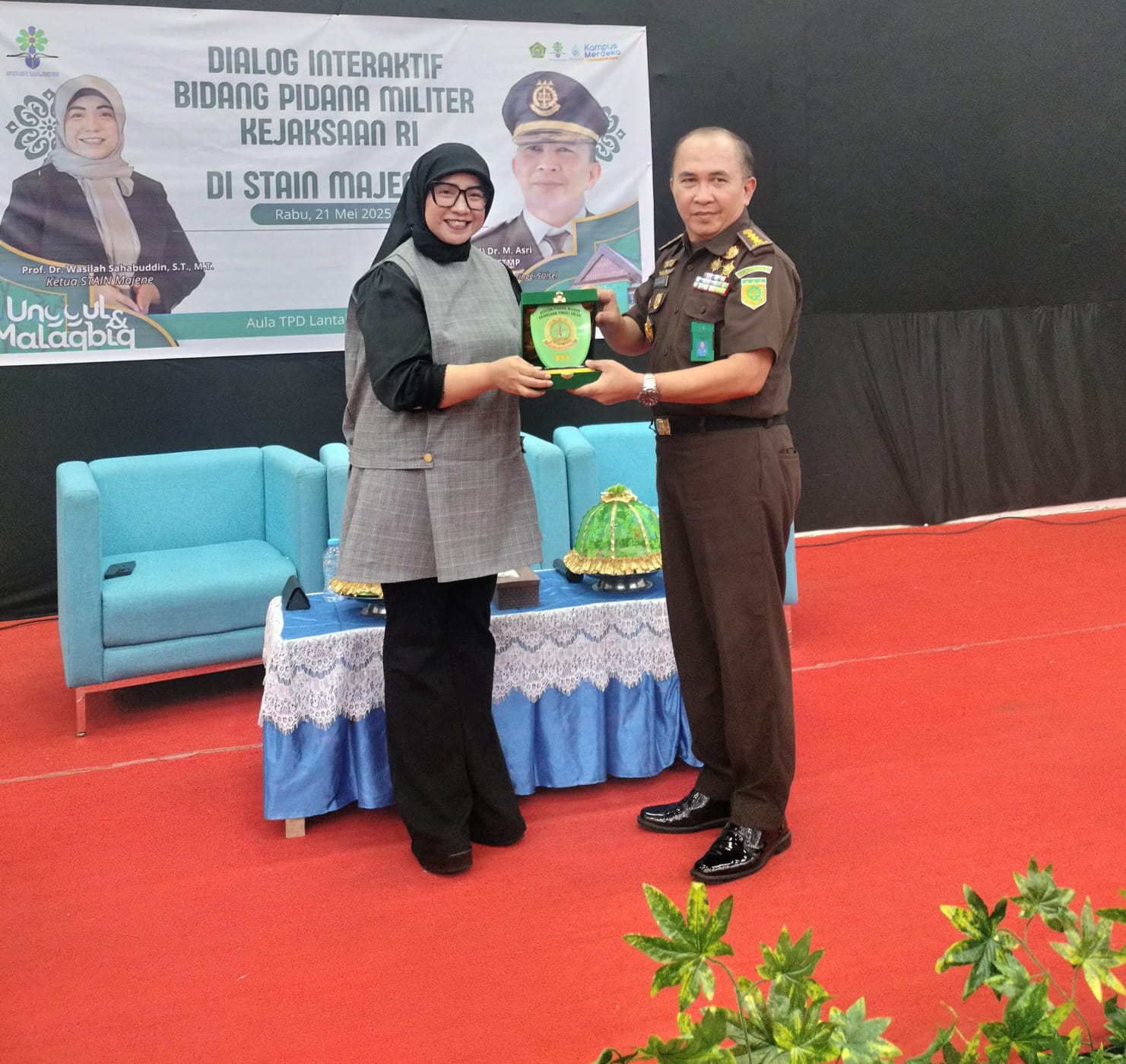 Bidang Pidana Militer Kejati Sulsel Gelar Diskusi Interaktif di STAIN Majene