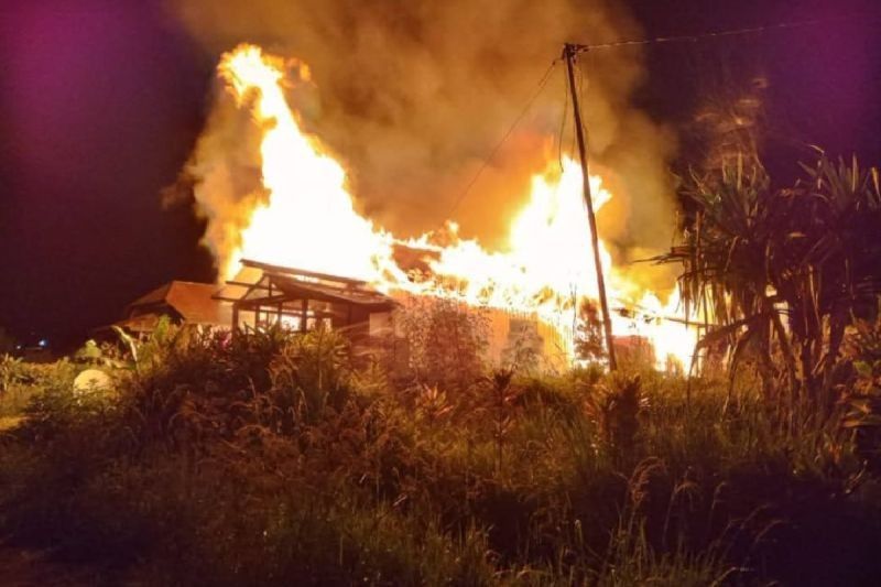 Viral! 13 Rumah Dibakar OTK, Polisi Lakukan Penyelidikan